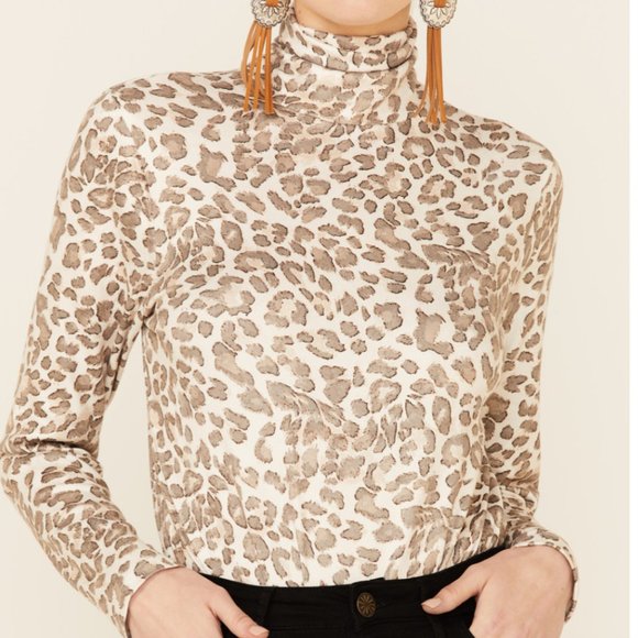 Splendid Tops - Splendid animal print shirt S